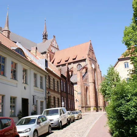 Im Gastehaus Alter Holzhafen - Abc3 * Wißmar
